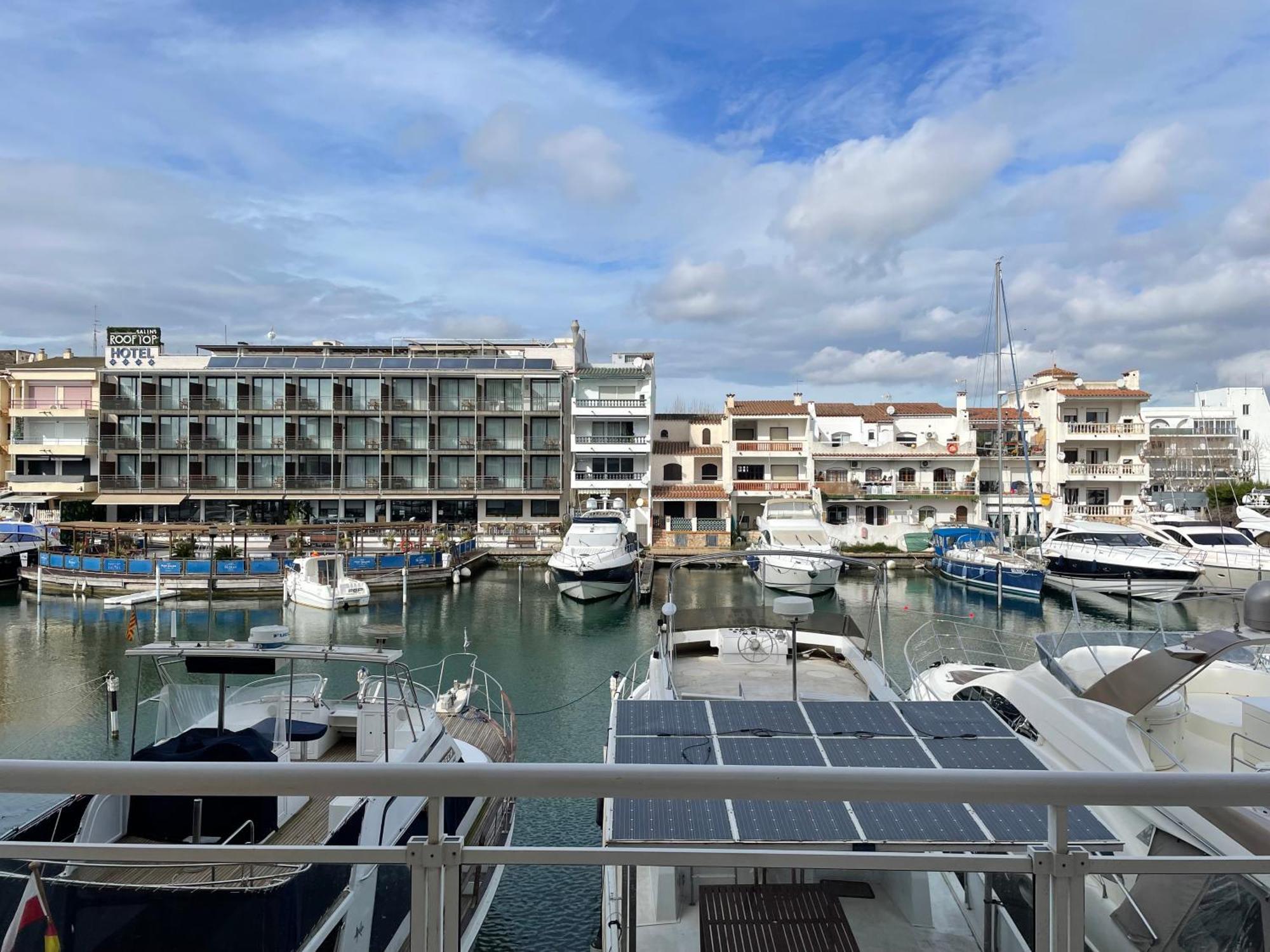 Apartamento Port 27 Ampuriabrava Exterior foto